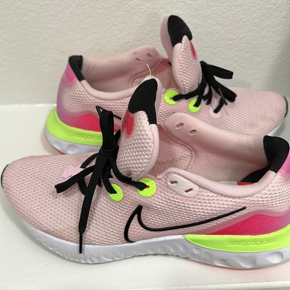 Nike Renew Run 'Pink Foam' 2021 release - Picture 7 of 8